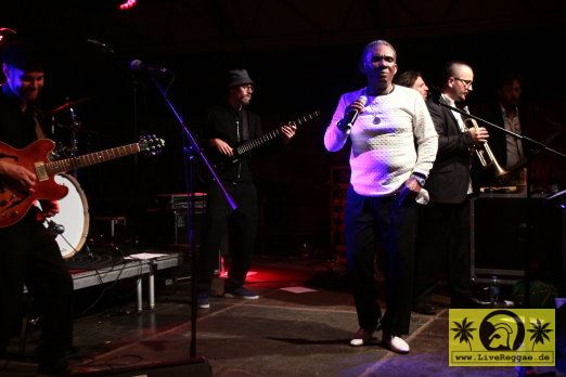 Ken Boothe (Jam) with The Magic Touch - This Is Ska Festival Wasserburg Rosslau 22.06.2019 (9).JPG